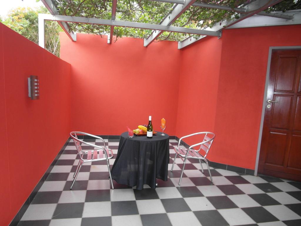 Red Square Home Pretoria-Noord Buitenkant foto