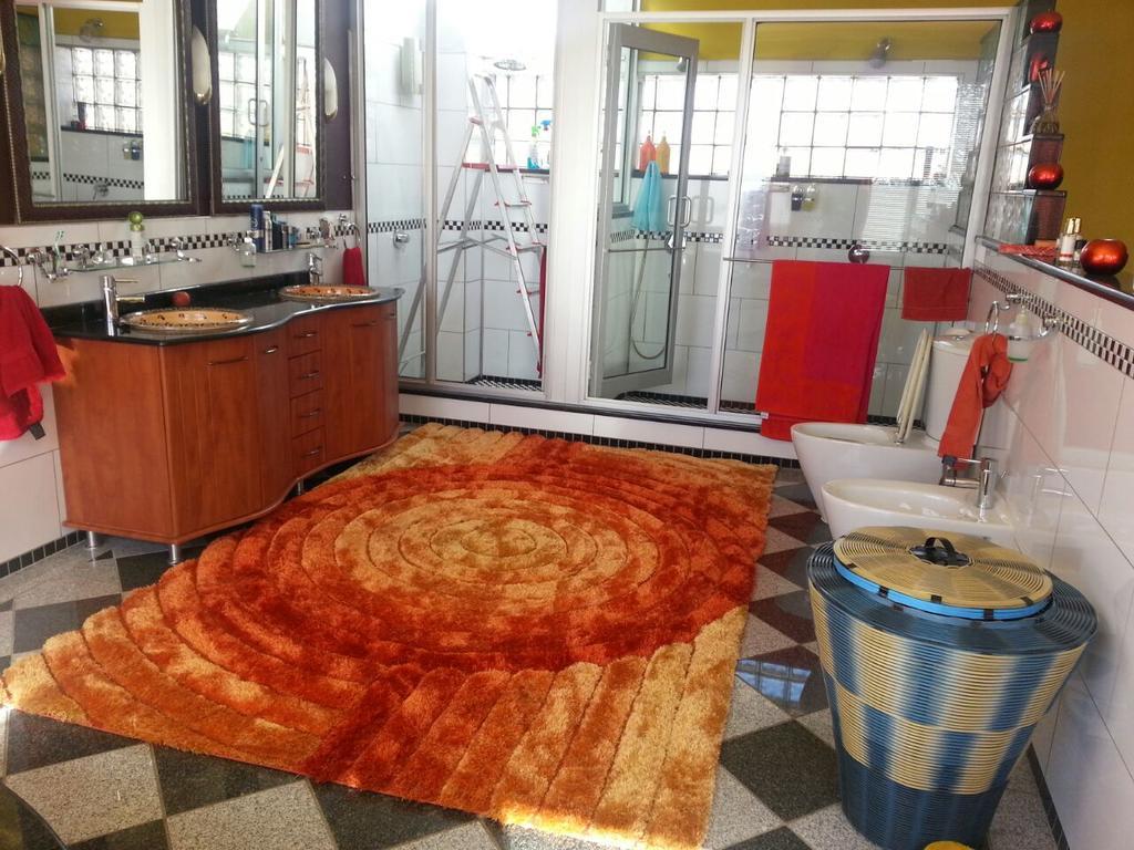 Red Square Home Pretoria-Noord Buitenkant foto